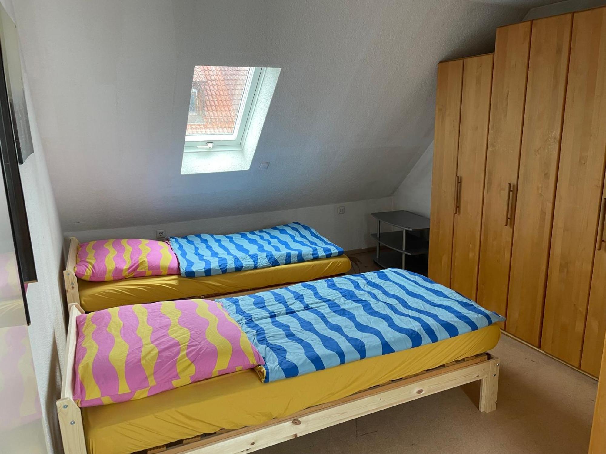 Haus Dambacher - Arbeiter-Monteurzimmer ニュルティンゲン エクステリア 写真