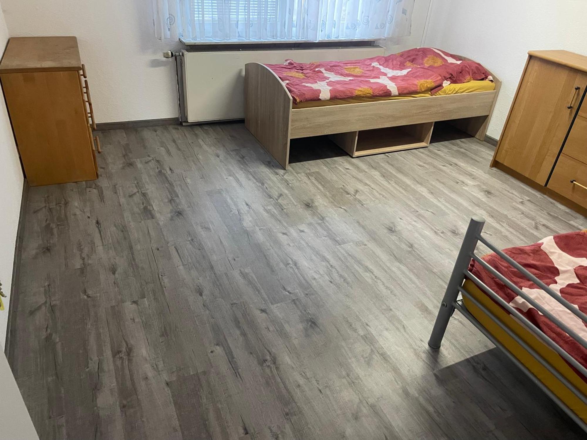 Haus Dambacher - Arbeiter-Monteurzimmer ニュルティンゲン エクステリア 写真